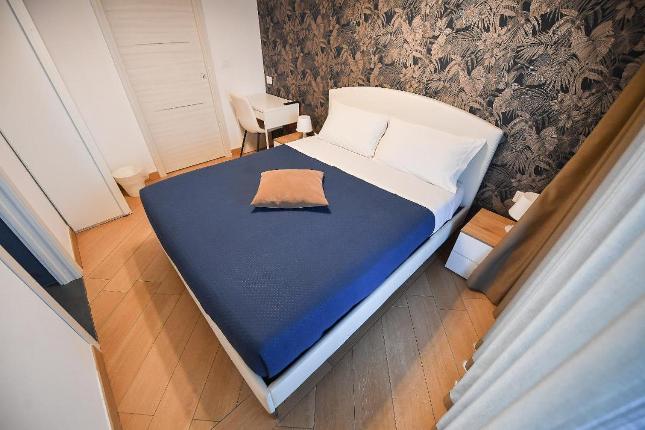 Karol Bari Airport Hotel Ngoại thất bức ảnh